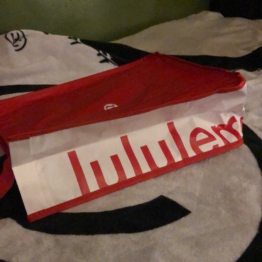 New Lululemon reusable shopping bag